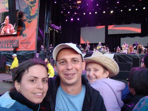 10064_our-little-group-in-front-of-a-huge-stage-can-t-believe-how-small-the-band-looks-on-that-picture.jpg