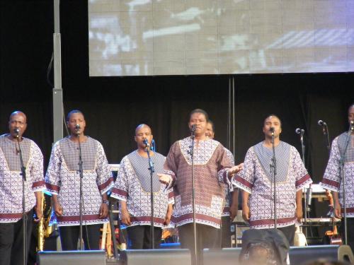 Ladysmith Black Mombazo
Hard Rock Calling 2012