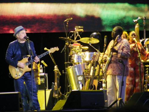 Paul Simon, John Selolwane, Sonti Mndebele
Hard Rock Calling 2012