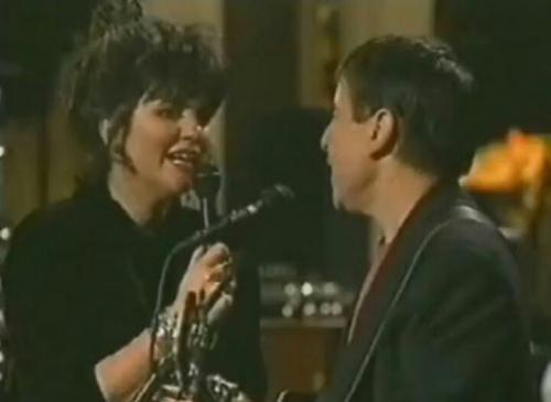 Linda Ronstadt and Paul Simon performing Under African Skies - SNL Saturday Night live 1986