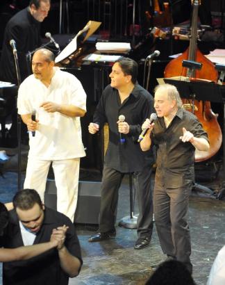 Paul Simon With Oscar Hernández And The Spanish Harlem Orchestra Perform ´Late In The Evening´ April 1-6 2008