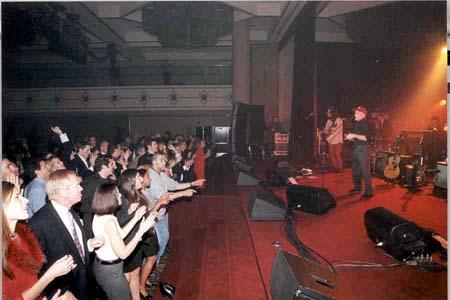 522_CHF2000concert.jpg