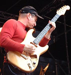 Molde<br><br> '...Vincent, VINCENT!!<br> Why are you lying on the<br> stage?..'